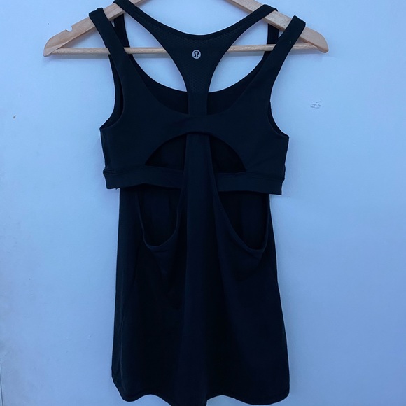 Black lululemon top - Picture 3 of 5